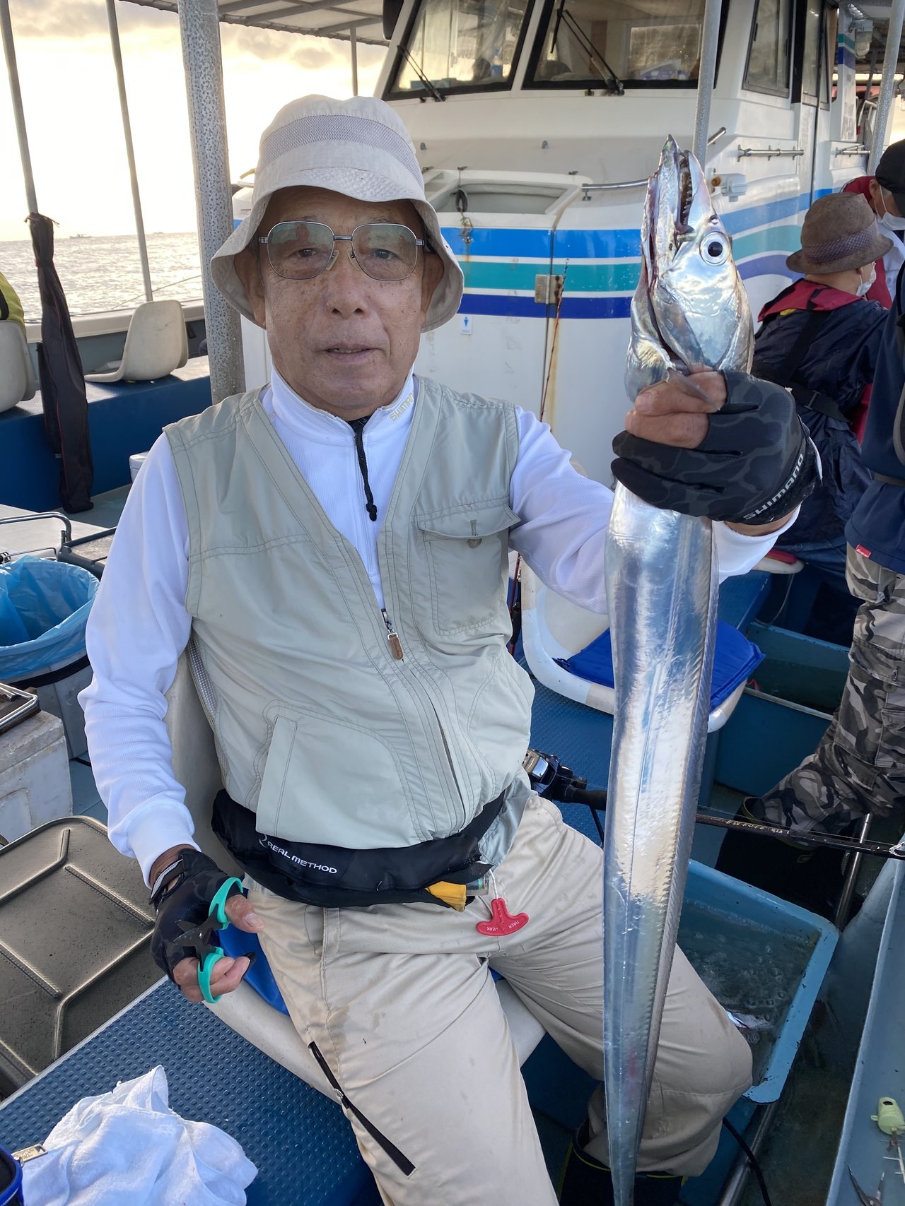 タチウオの釣果 年9月14日 釣船 鍵庄 兵庫県 明石浦漁港 ベリー釣船予約