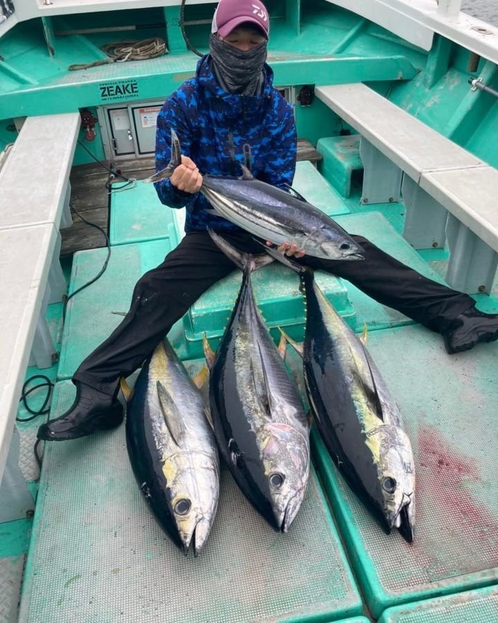 カツオの釣果 22年6月18日 成海丸 神奈川県 佐島港 ベリー釣船予約