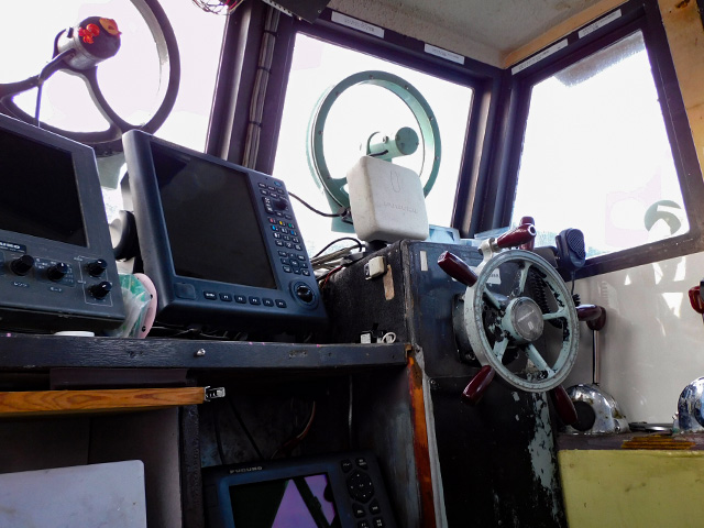 【松っちゃん丸】操舵室