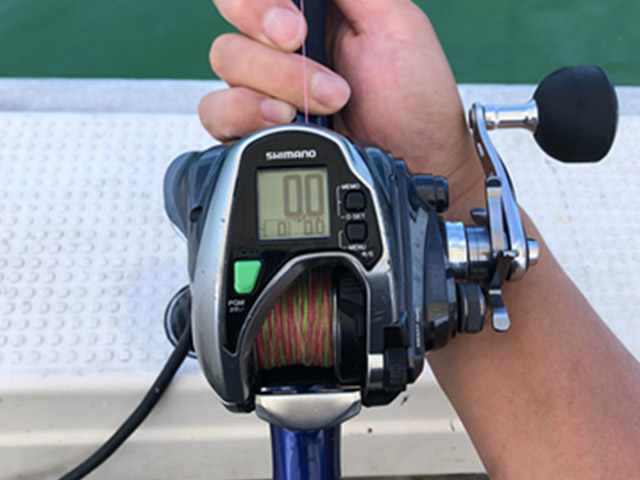 【釣り船まるかつ】レンタル(電動リール)