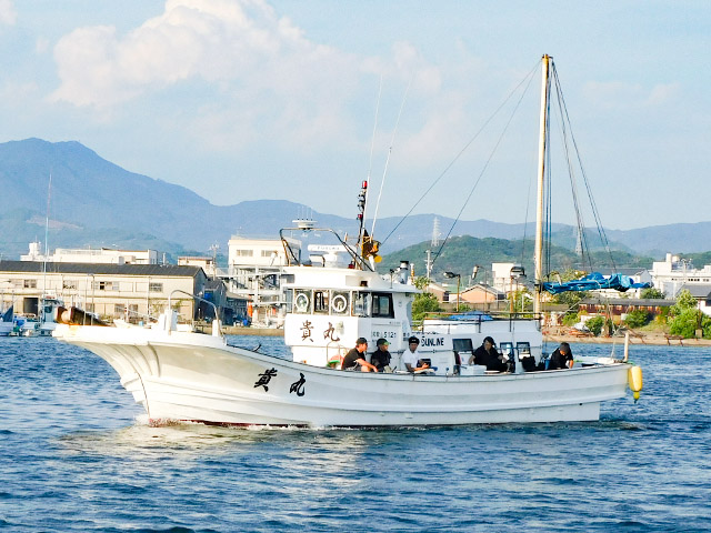 【貴丸・海凰】左側より